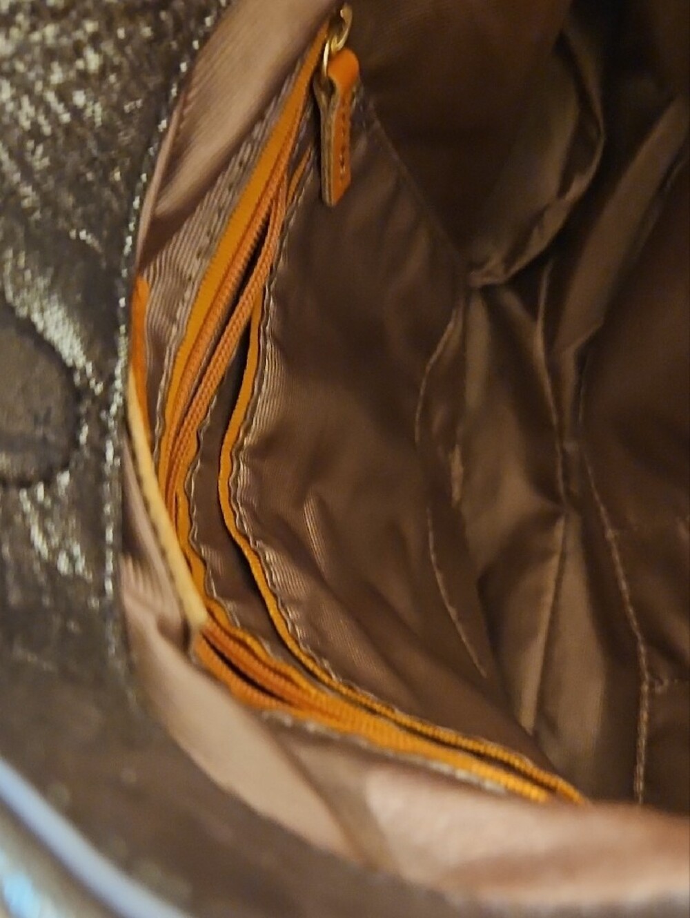 Hobo Metallic Brown Leather Hobo Bag with Brass Accents and Detachable Strap. - Picture 8 of 9